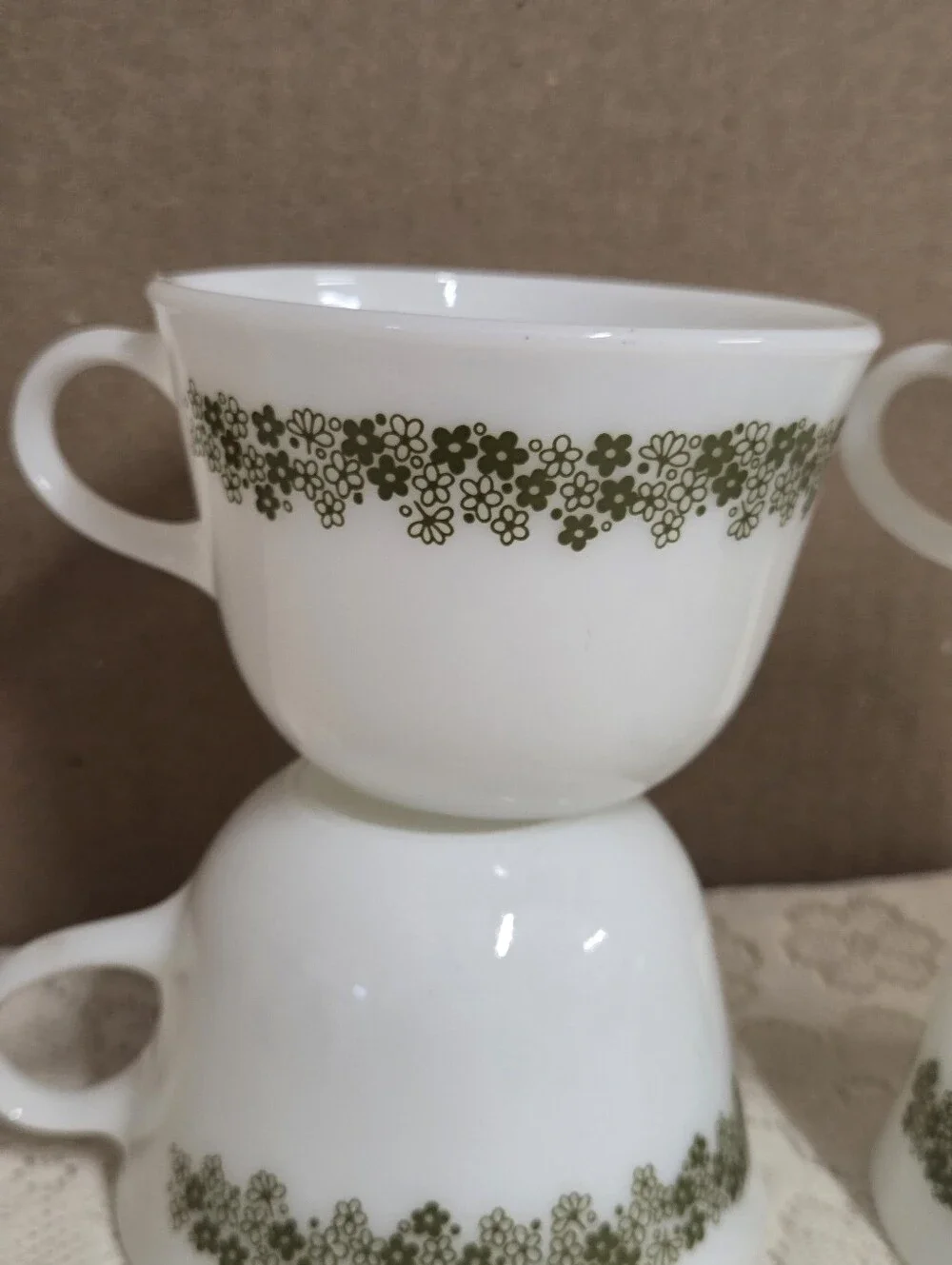 Pyrex Spring Blossom Green Crazy Daisies Coffee Cups
